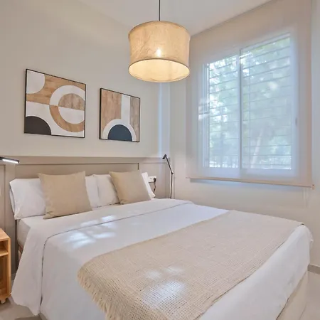 Daire Spaces Garden Condo-2 Bedrooms, 2 Bathrooms, Garden Terrace, Near Center, Sleeps Up To 6- Monthly Only